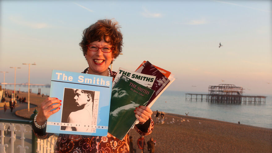 Lorraine Bowen presents Singalona Smiths at Brighton Dome