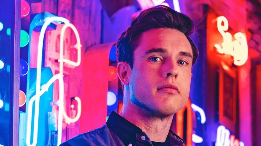 Headshot of Ed Gamble 