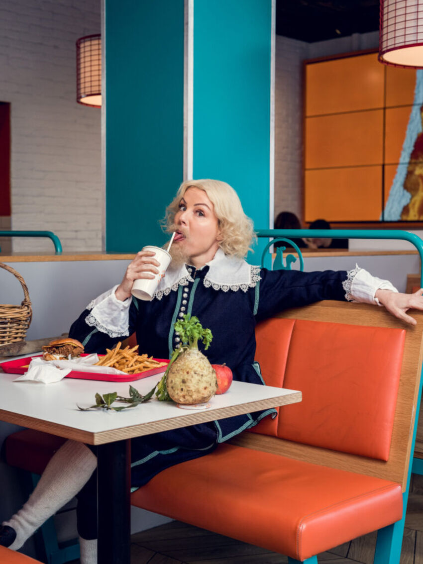 White women eating in a diner 